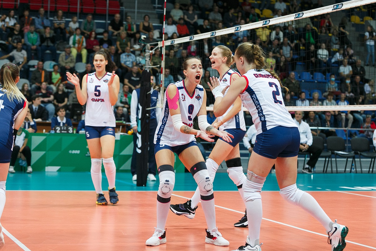 «Уралочка-НТМК» одержала волнительную победу на старте чемпионата